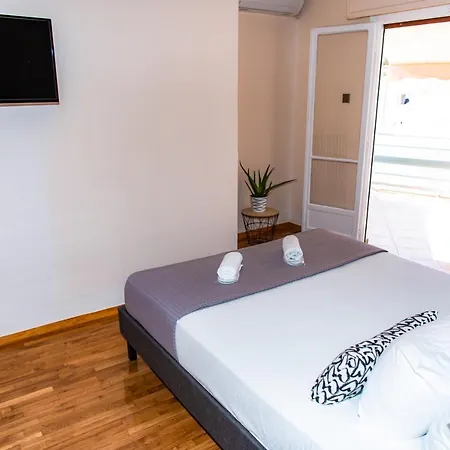 Apartment Pnika 3 *